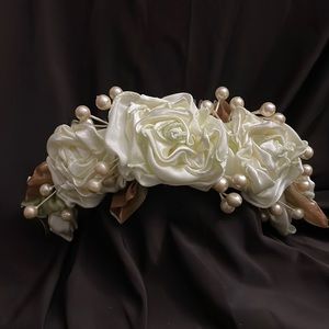 1980’s vintage handmade satin Rose Bridal Headpiece.